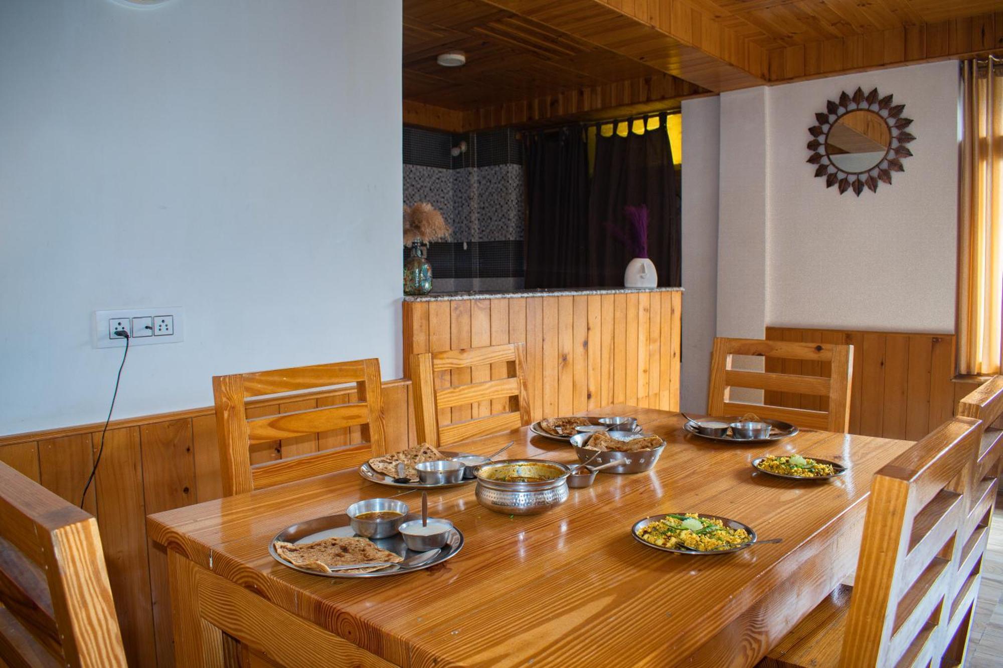 Cascade Mountain Retreat Manali Bed & Breakfast Eksteriør bilde